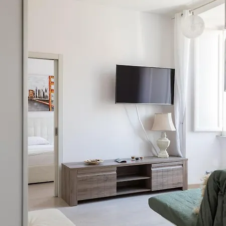 Luxury Clotilde
